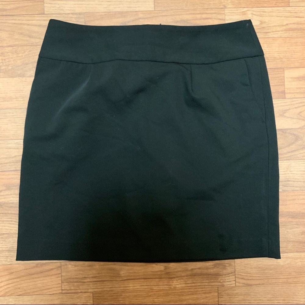 Ann Taylor LOFT black skirt